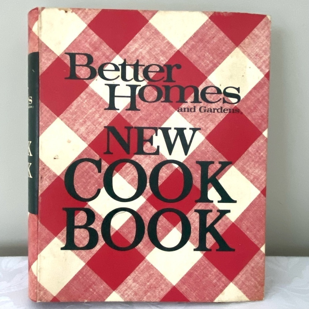 Vintage Better Homes and Gardens New Cookbook 1973 Binder